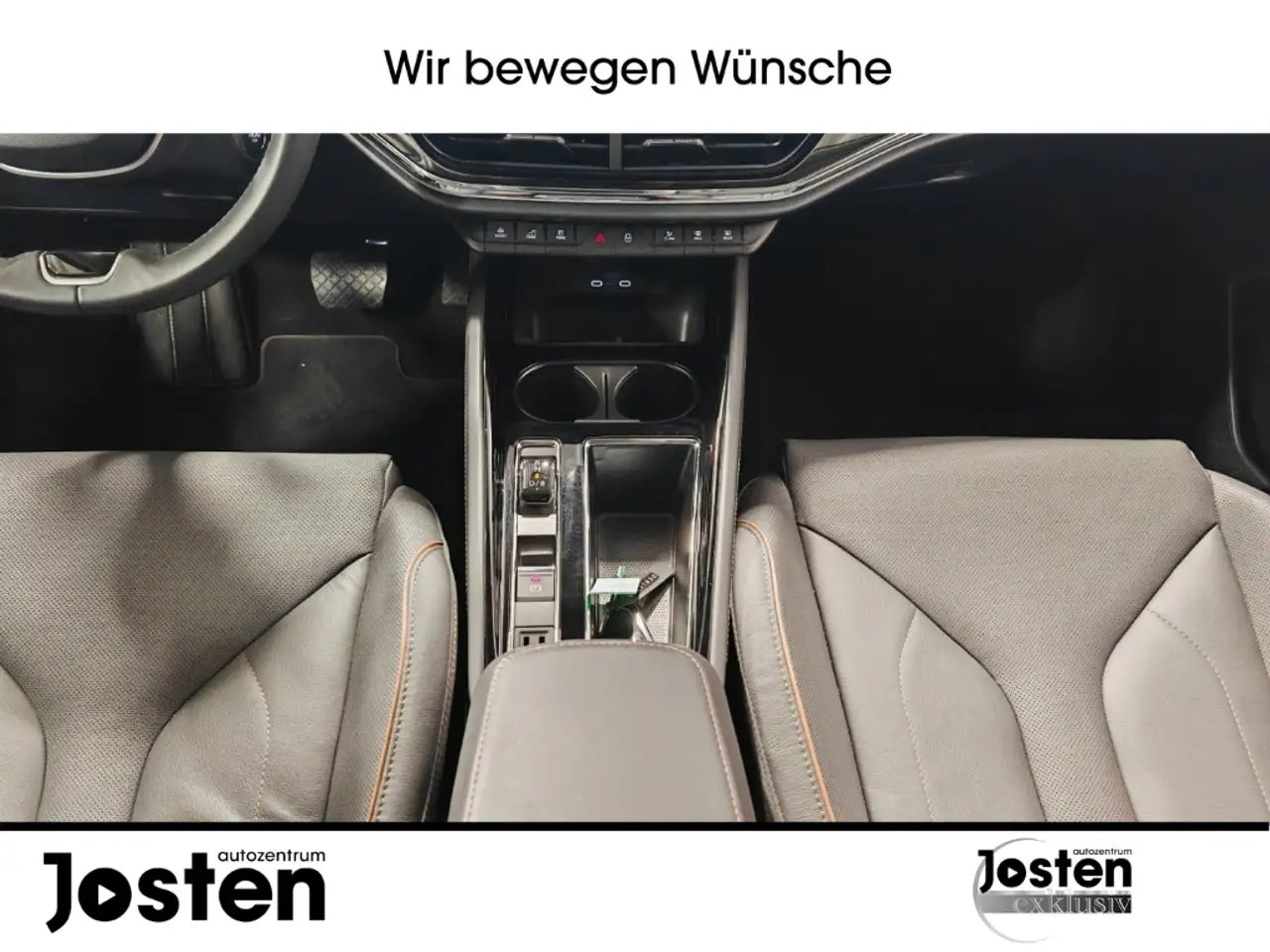 Skoda Enyaq Suite 85 MTRX Wärmepumpe ACC CarPlay KAM — Vehicle gallery 16