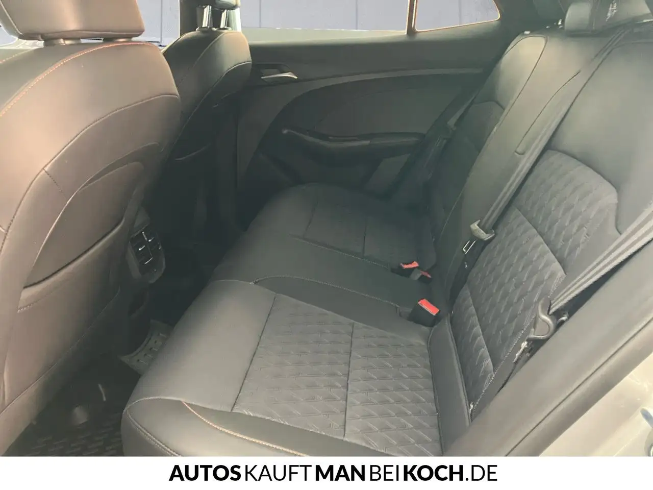 MG MG3 HEV LUX Silver Navi Sitzhzg LRH 360°-Kamera — Vehicle gallery 28