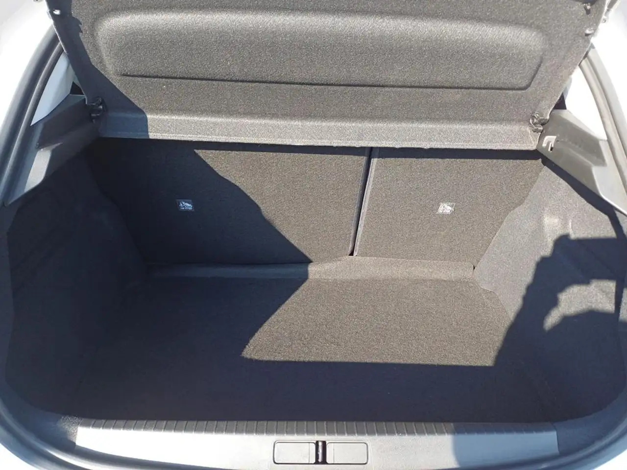Opel Corsa . 1.2 55 kW (75 — Vehicle gallery 7
