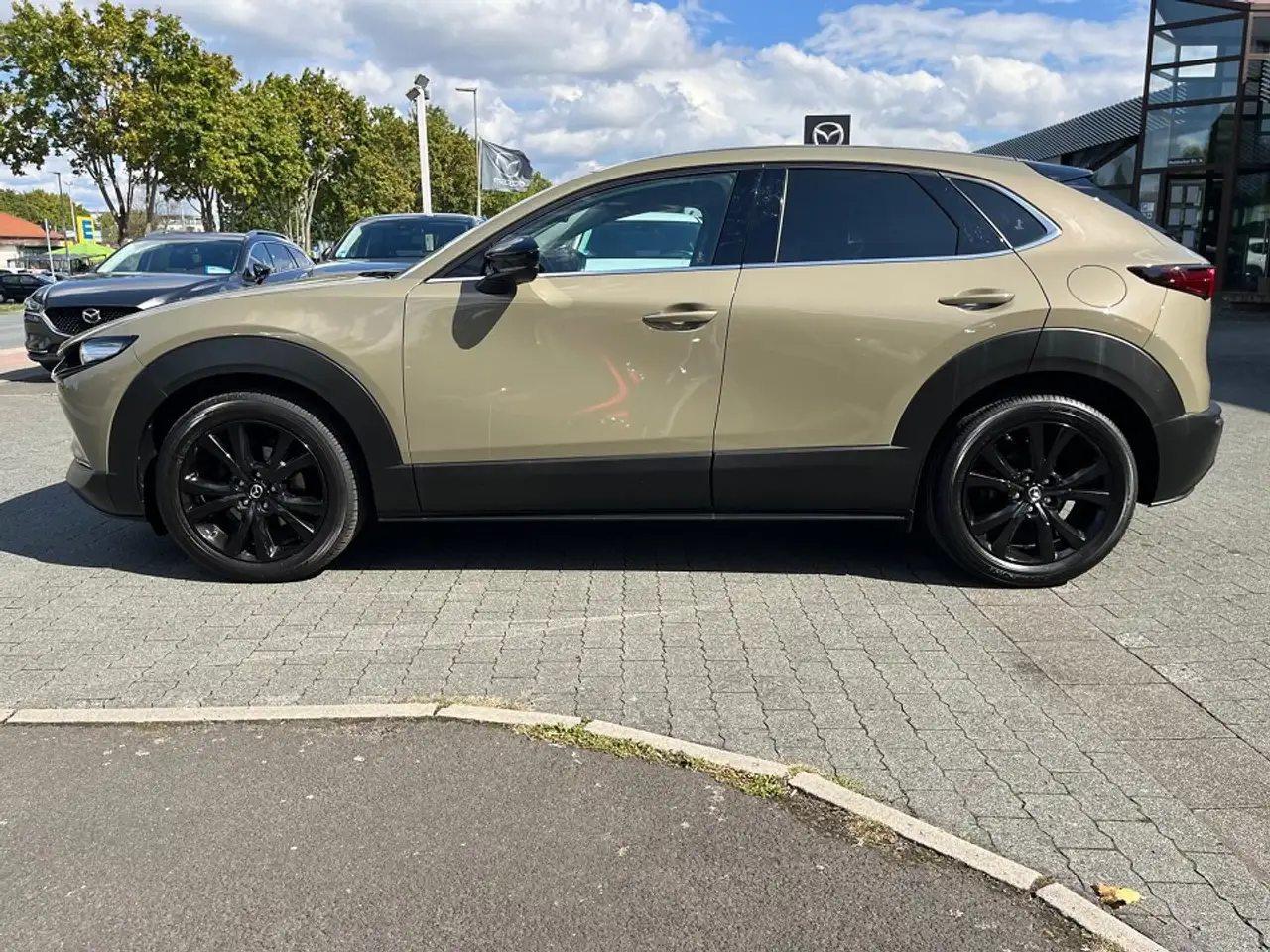 Mazda CX-30 e-SKYACTIV G Nagisa, Herstellergarantie bis 10/30 — Galería del vehículo 3