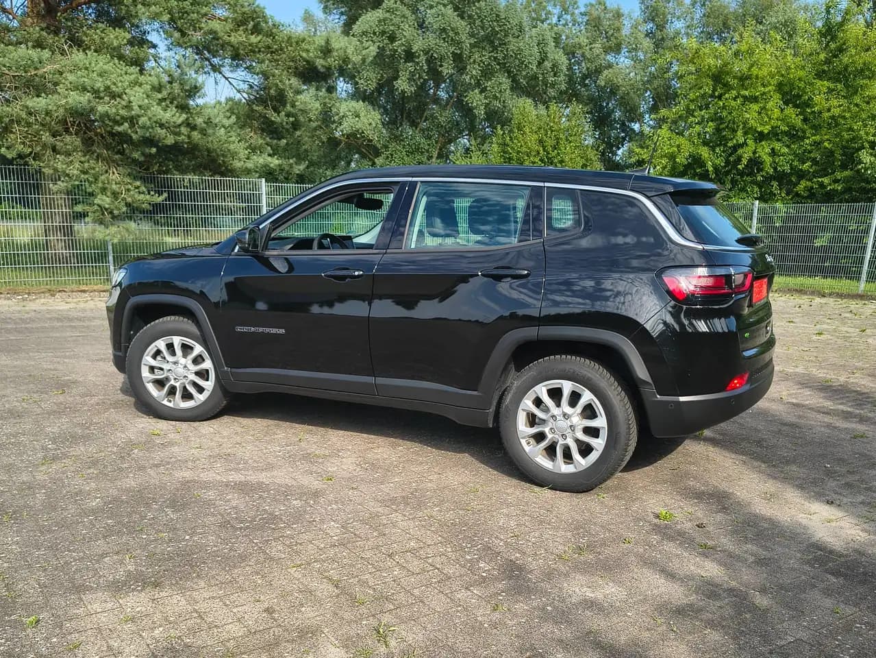 Jeep Compass Altitude Mild-Hybrid FWD — معرض صور السيارة 5