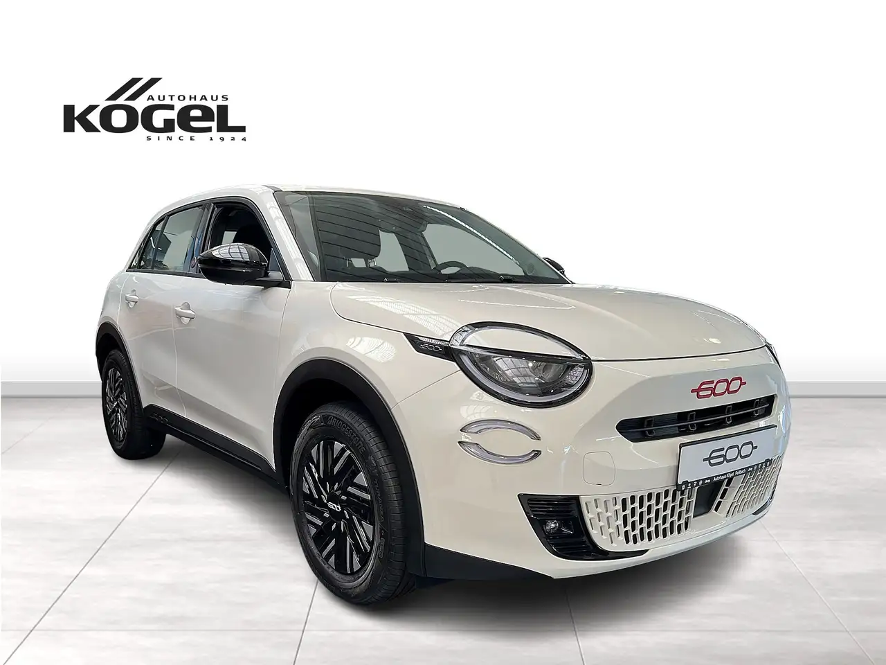 Fiat 600 Elektro RED 54 kWh 156 PS — Galería del vehículo 5