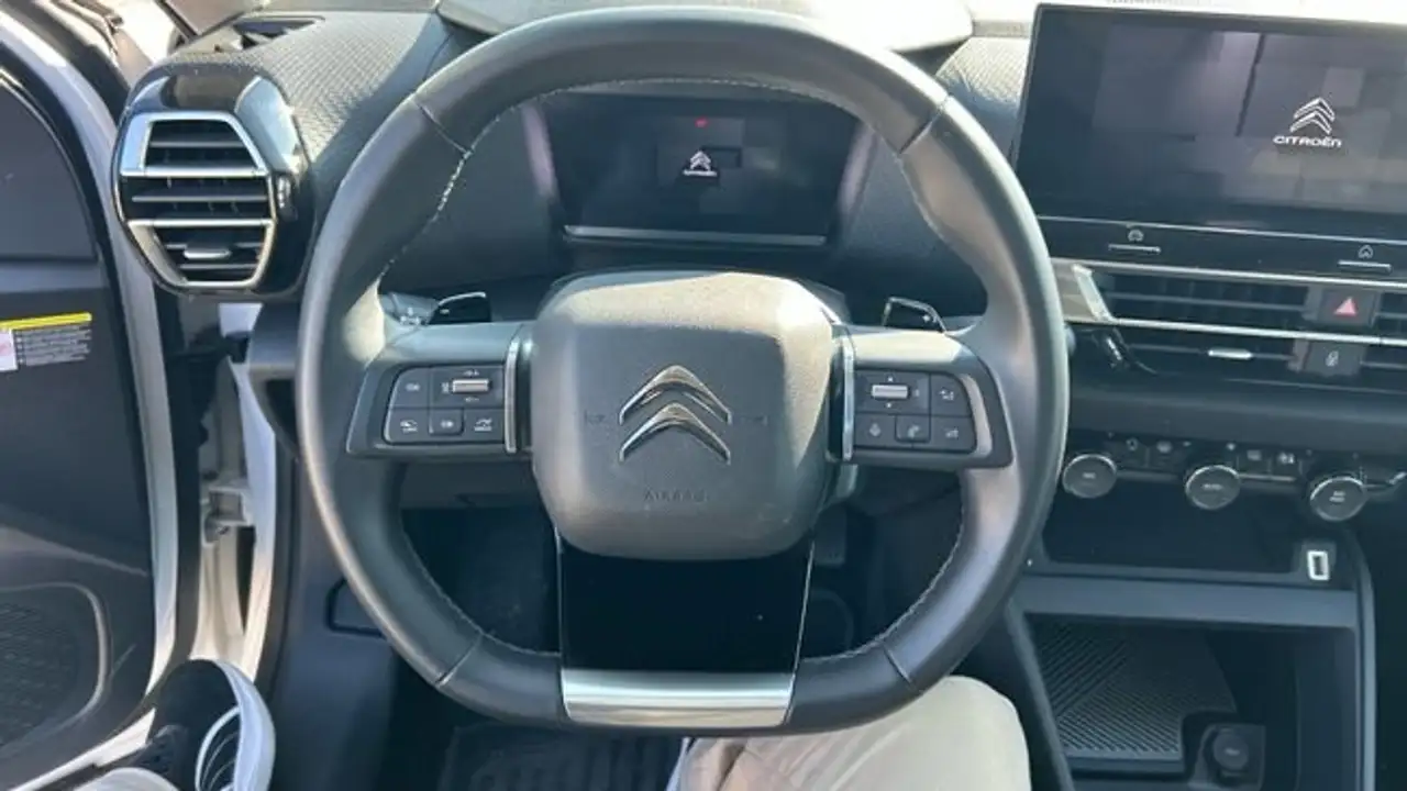 Citroen C4 1.2 PURETECH 130 MAX AUTO 131 5P — Galerie du véhicule 8