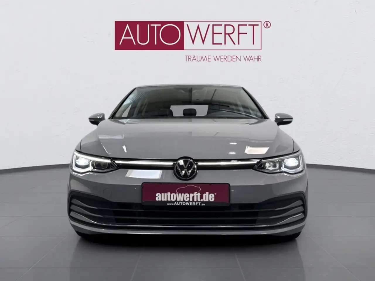 Volkswagen Golf 8 1.5 eTSI DSG STYLE LED+*KAM*17Z*EL.SITZ*ACC* — Galería del vehículo 2