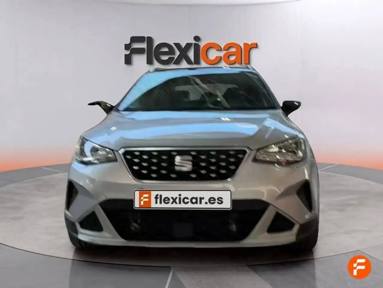 SEAT Arona 1.5 EcoTSI S&S Special Edition DSG7 150 — معرض صور السيارة 2