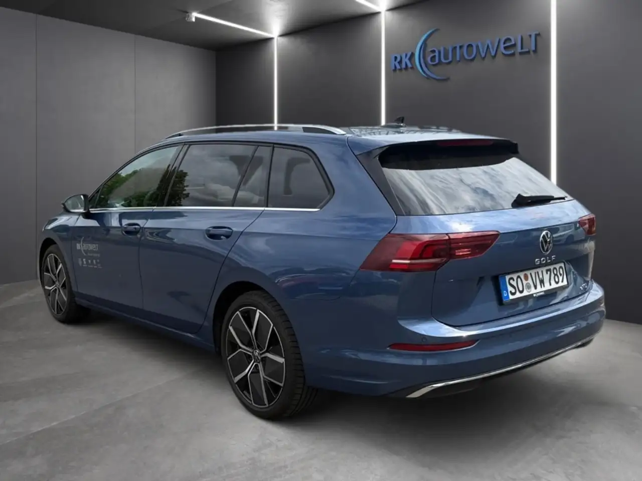 Volkswagen Golf Variant 8 VIII Style 1,5 l eTSI DSG AHK Panodach — معرض صور السيارة 5