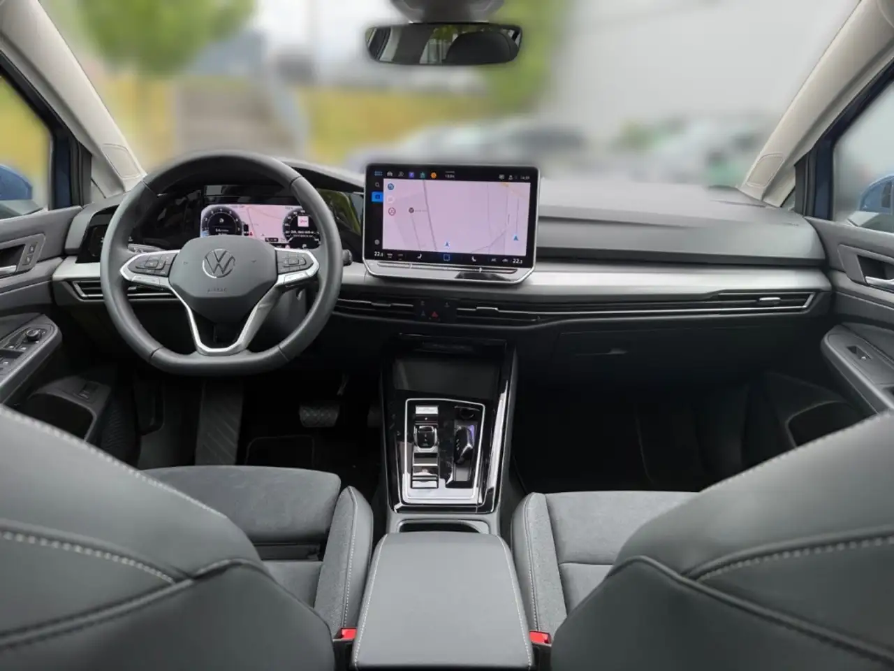 Volkswagen Golf Variant 8 VIII Style 1,5 l eTSI DSG AHK Panodach — معرض صور السيارة 20