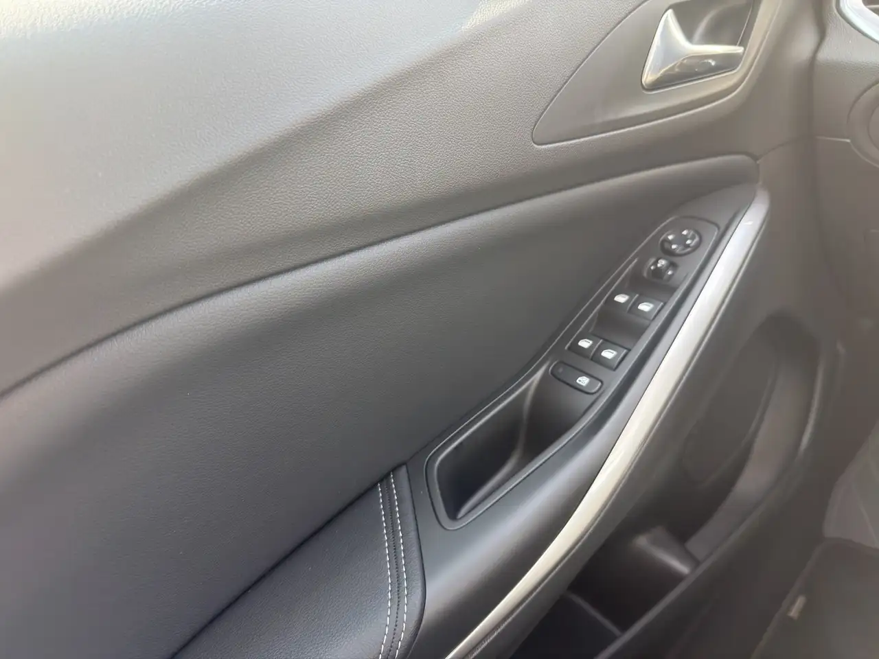 Opel Grandland 1.2 GS Matrix*360°*elek.Heckkl*Nav*SHZ — Galería del vehículo 11