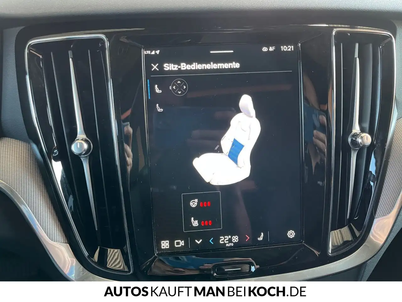 Volvo V60 B4 Benzin Plus Dark ACC BLIS H/K PANO 360° — Galería del vehículo 22