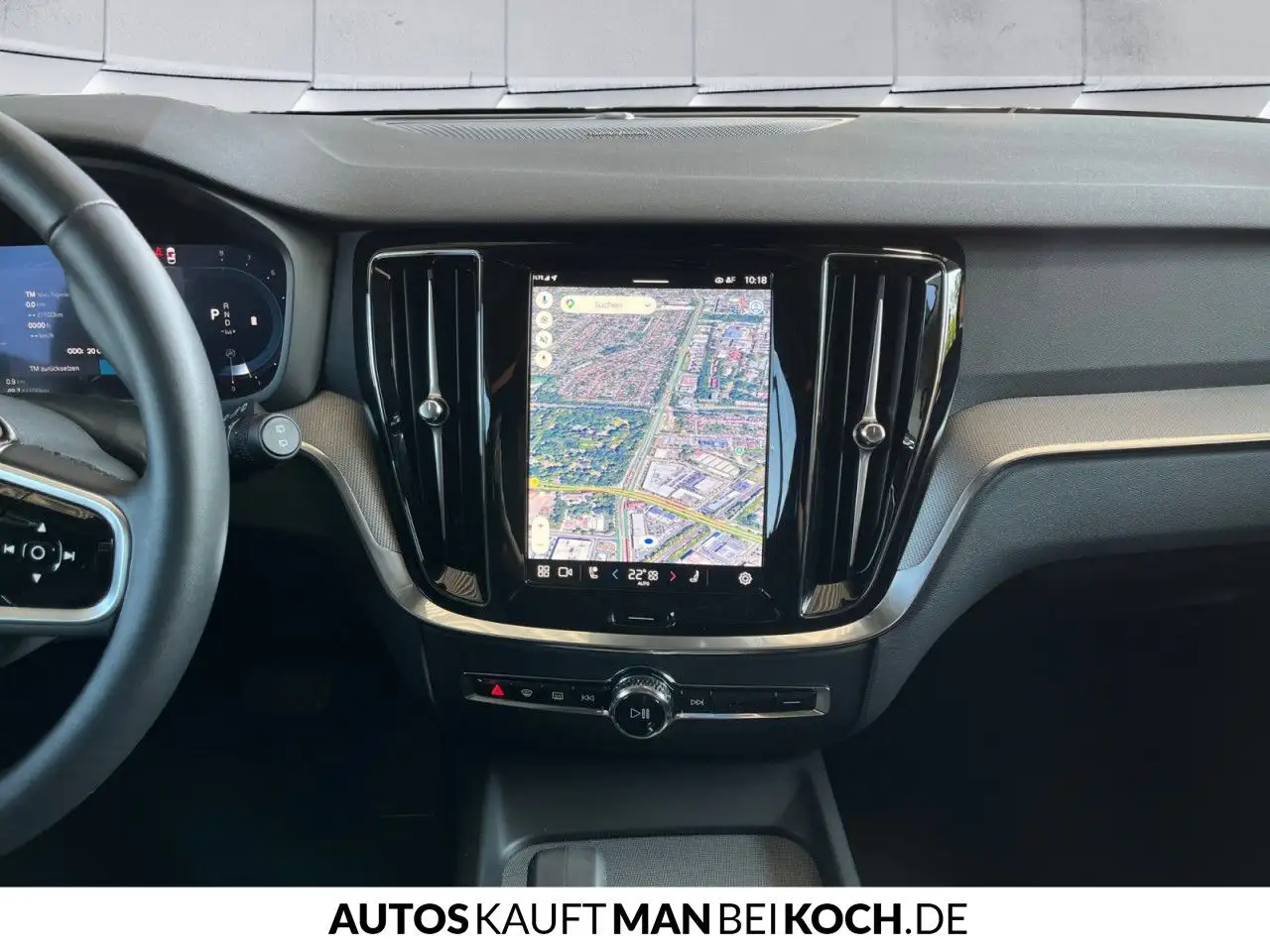 Volvo V60 B4 Benzin Plus Dark ACC BLIS H/K PANO 360° — Galería del vehículo 13