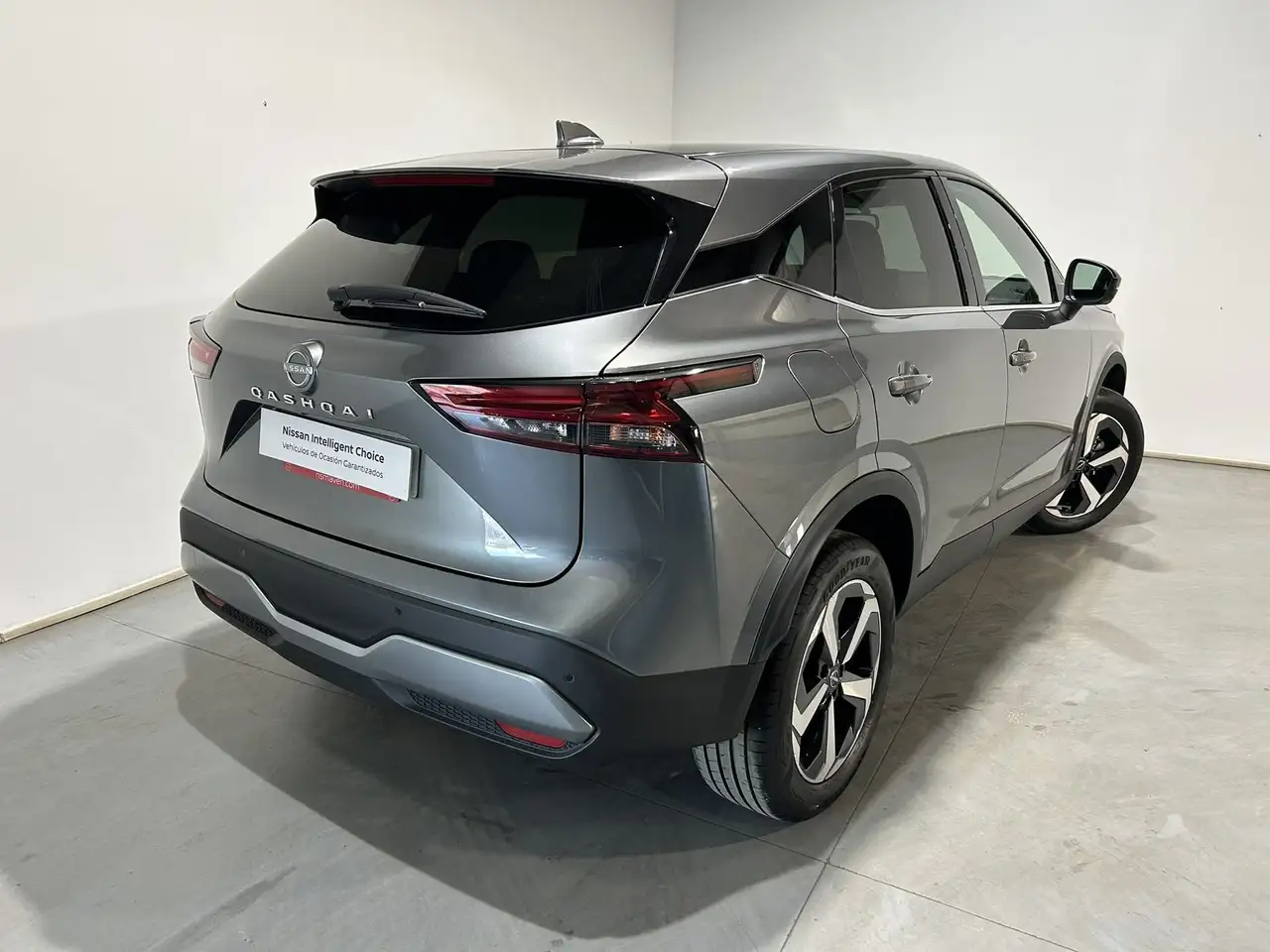 Nissan Qashqai 1.3 DIG-T mHEV 12V N-Connecta 4x2 103kW — Vehicle gallery 2
