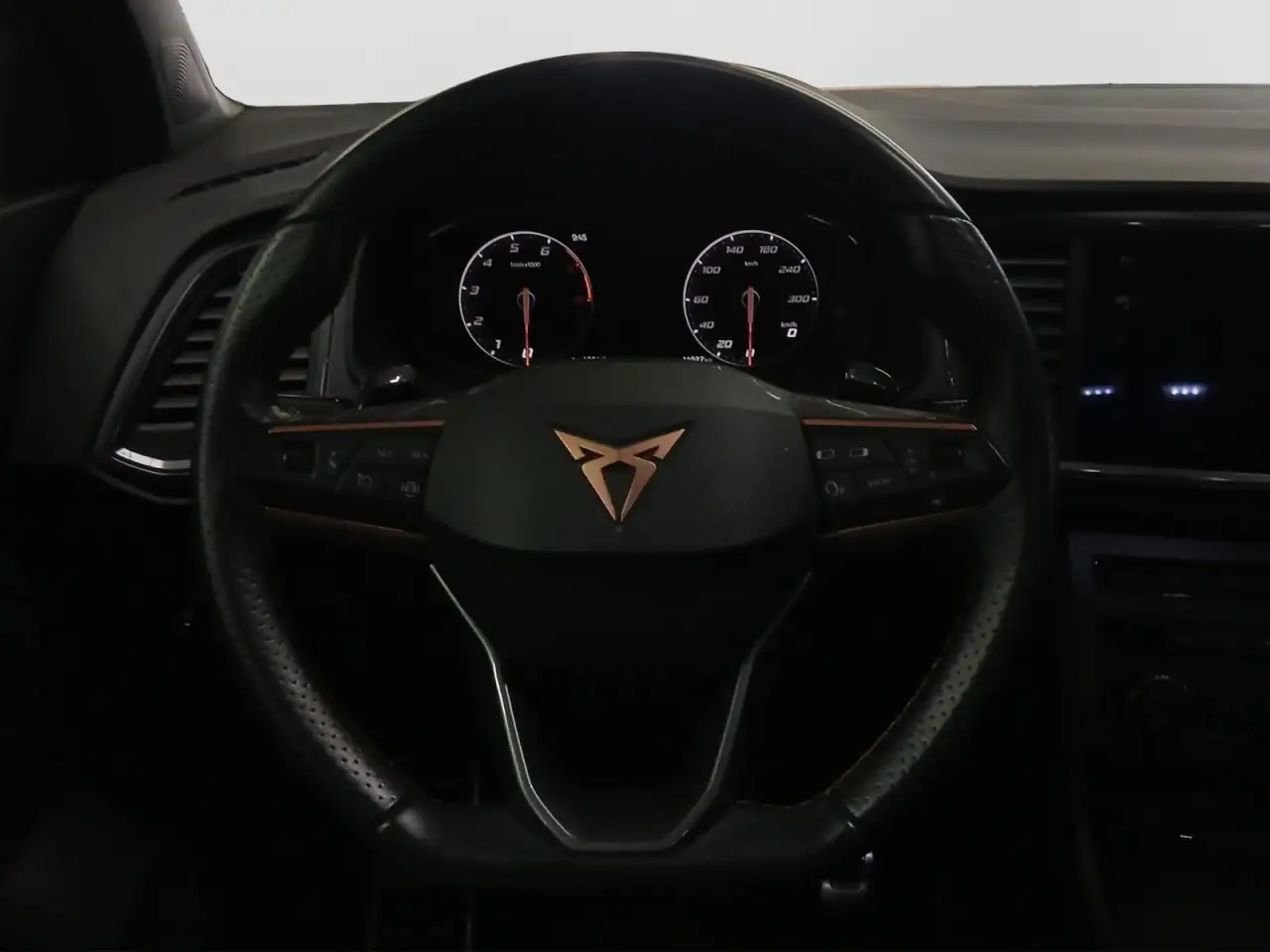 CUPRA Ateca 1.5 TSI TopView 5Jahre-Gar. AHK Klima Navi — Galería del vehículo 14
