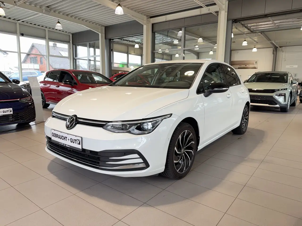 Volkswagen Golf VIII 1.5 eTSI DSG Move Plus-Paket IQ LM17 — Hünxe
