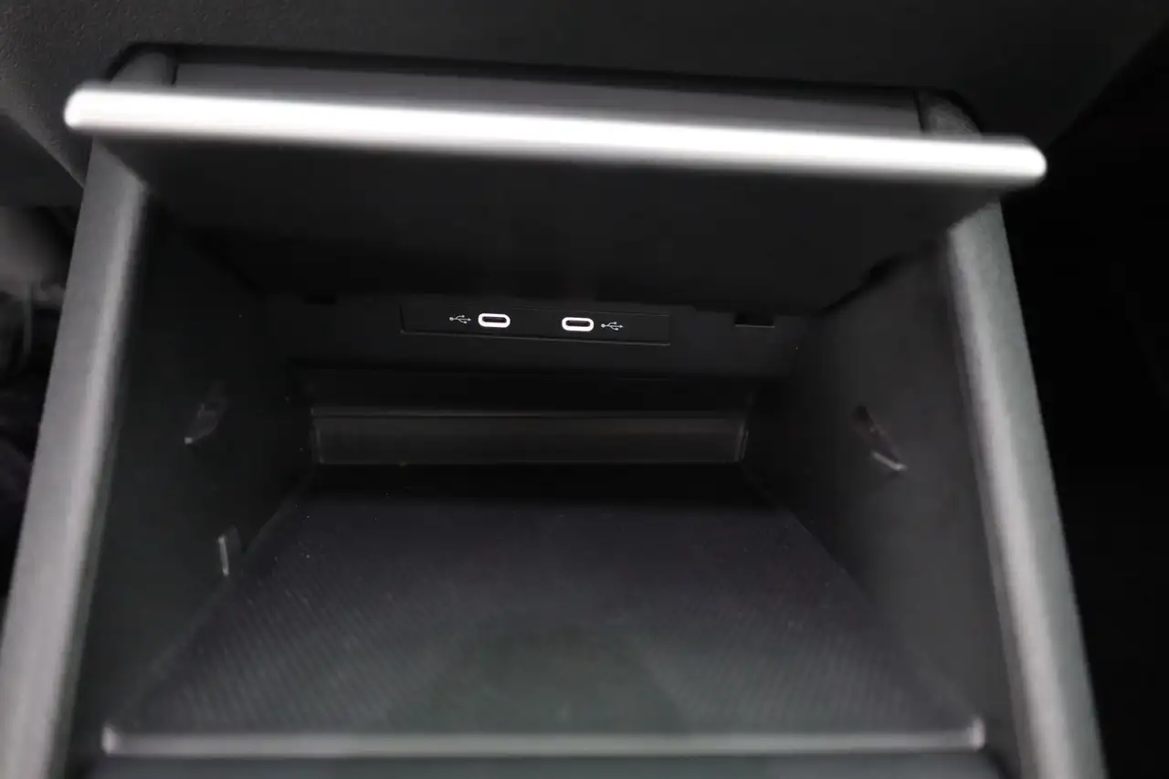 Volkswagen Tiguan 1.5 eTSI 96 kW — معرض صور السيارة 13