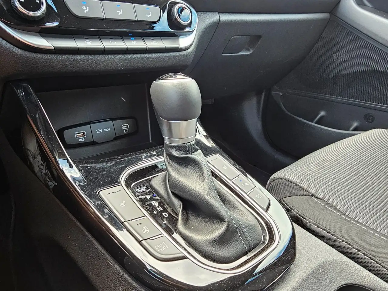 Hyundai i30 1.0 T-GDI DCT — Vehicle gallery 20