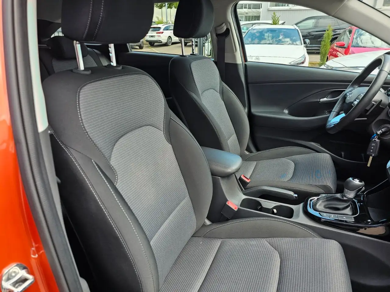 Hyundai i30 1.0 T-GDI DCT — Vehicle gallery 14