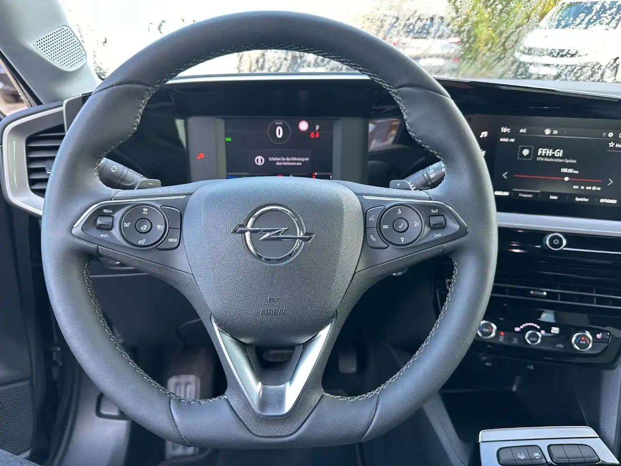 Opel Mokka 1.2 Mild-Hybrid Elegance inkl. Inspektionspaket Bi — معرض صور السيارة 14