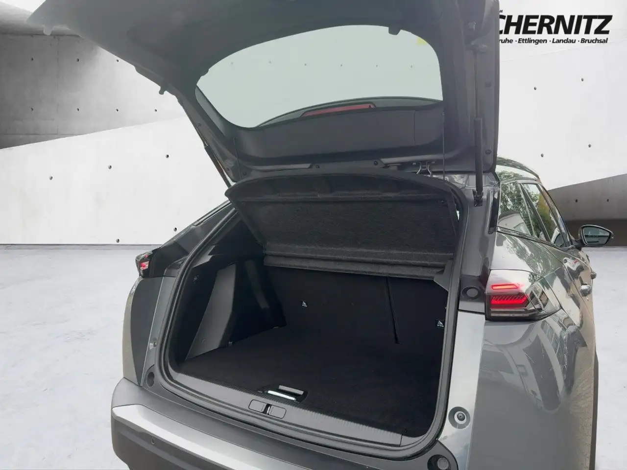 Peugeot 2008 1.2 PureTech 130 GT LED Navi 360 Kamera — Vehicle gallery 6