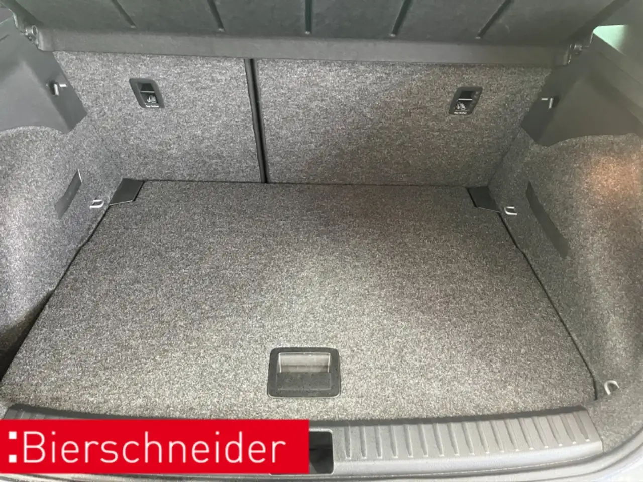 SEAT Arona 1.0 TSI FR AHK NAVI DAB SHZ PDC — Galerie du véhicule 27