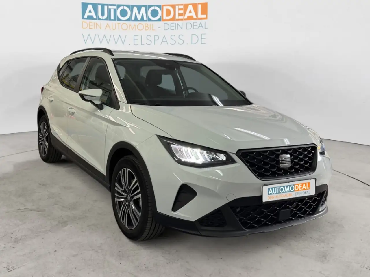 SEAT Arona Style Edition AUTOMATIK NAV LED DIG-DISPLAY SITZ.H — معرض صور السيارة 4