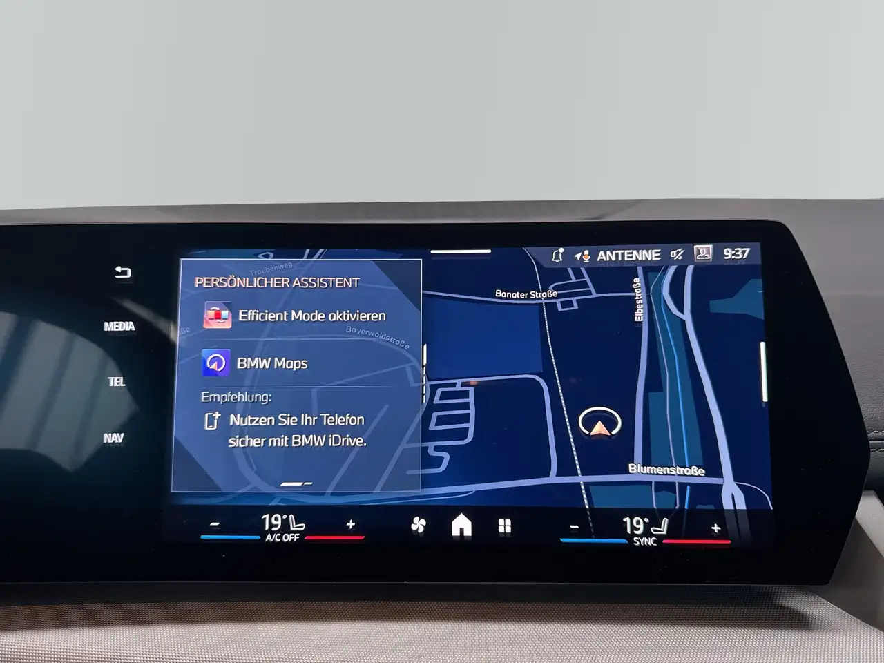 BMW 216 i Active Tourer*Navi*DAB*AHK*Adapt.LED*Driving+Par — Galería del vehículo 14