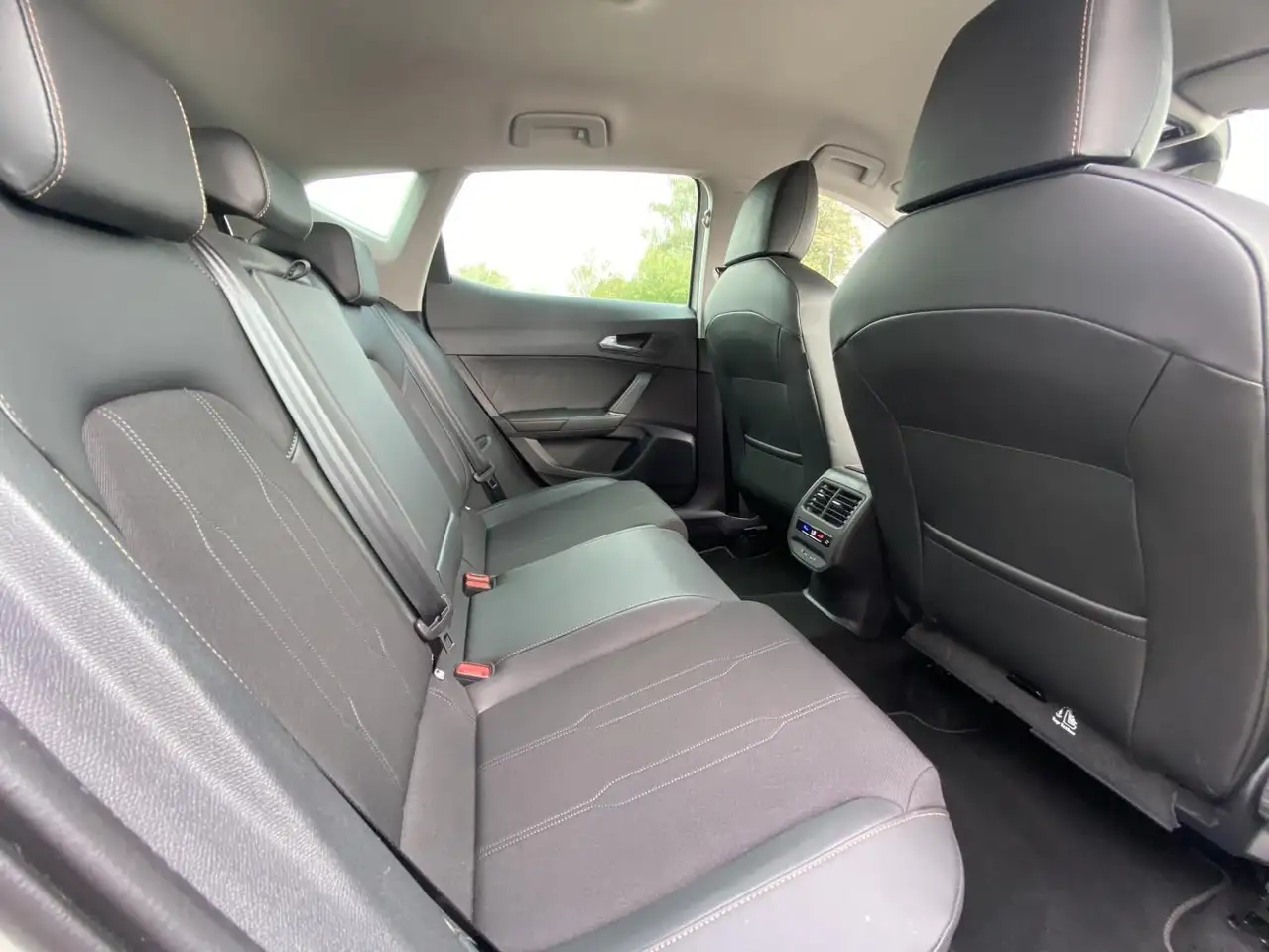 CUPRA Formentor 1.5 TSI DSG EL.HECK+VIRTUAL-COCKPIT+NA — Galerie du véhicule 19