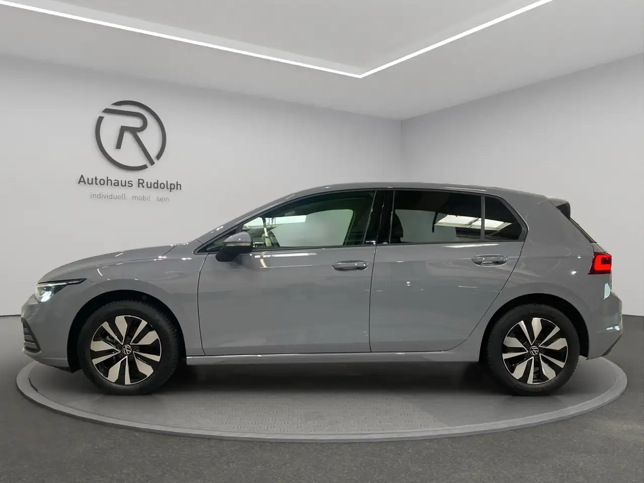 Volkswagen Golf VIII 1.5 TSI Move / Navi LED RFK — Vehicle gallery 15