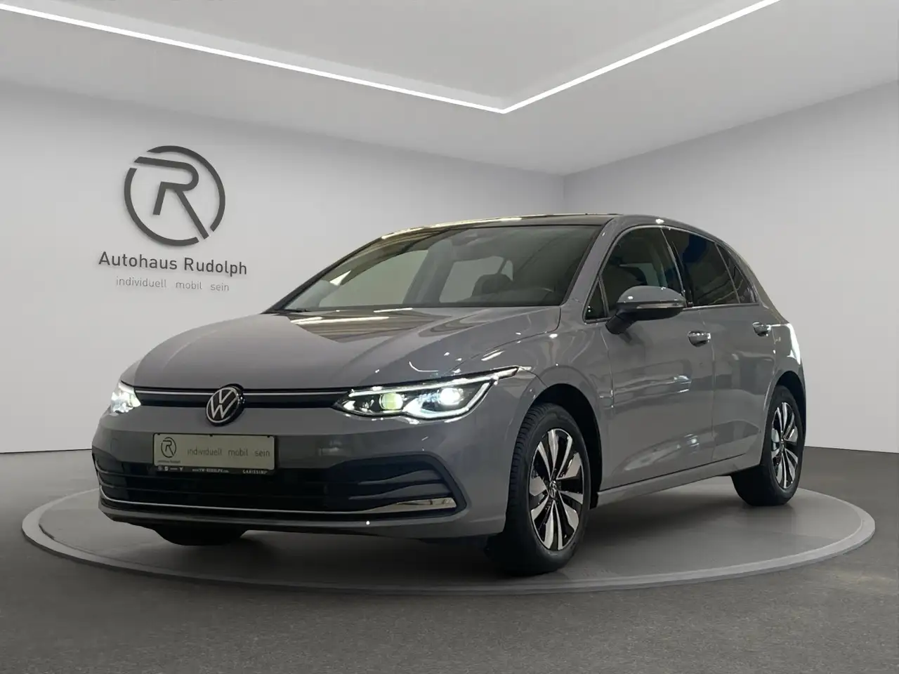 Volkswagen Golf VIII 1.5 TSI Move / Navi LED RFK — Vehicle gallery 2