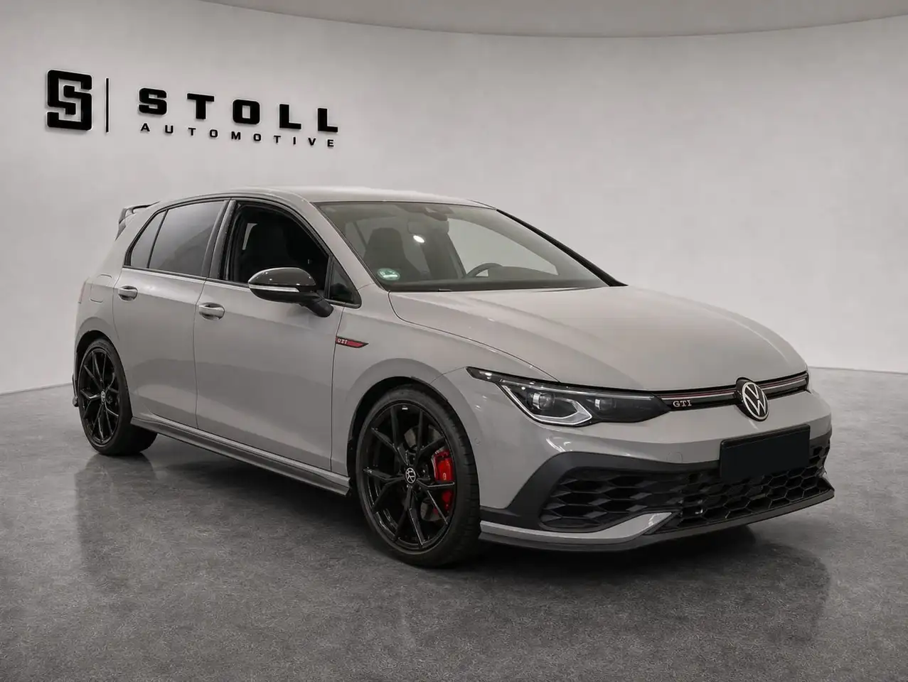 Volkswagen Golf GTI VIII 2.0 TSI Clubsport APR Stage I+Pano — معرض صور السيارة 3