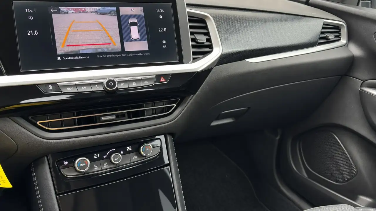 Opel Grandland 1.2 Turbo GS Line AHK+LED+SHZ+2xKlima — معرض صور السيارة 17