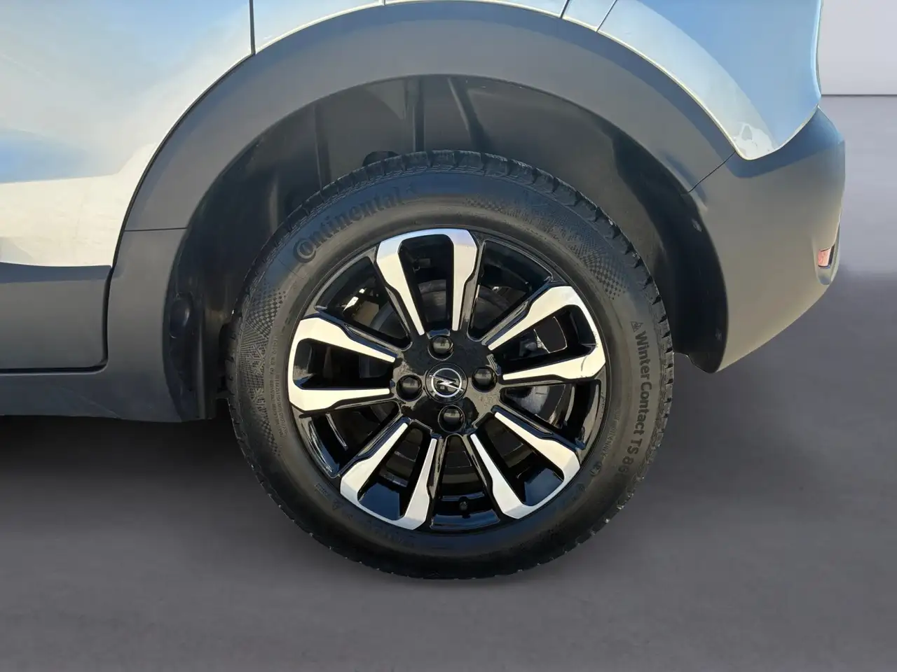 Opel Crossland 1.2 Elegance Navi, Allwetterreifen — Vehicle gallery 16