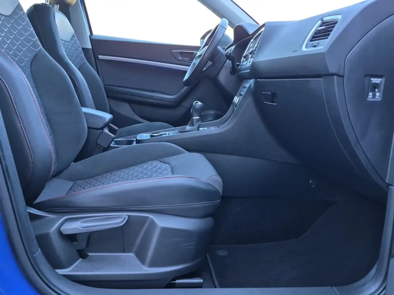 SEAT Ateca 1.5 TSI ACT FR VIRTUAL*LED*TEMP*PDC*KAMERA*NEBE... — معرض صور السيارة 10