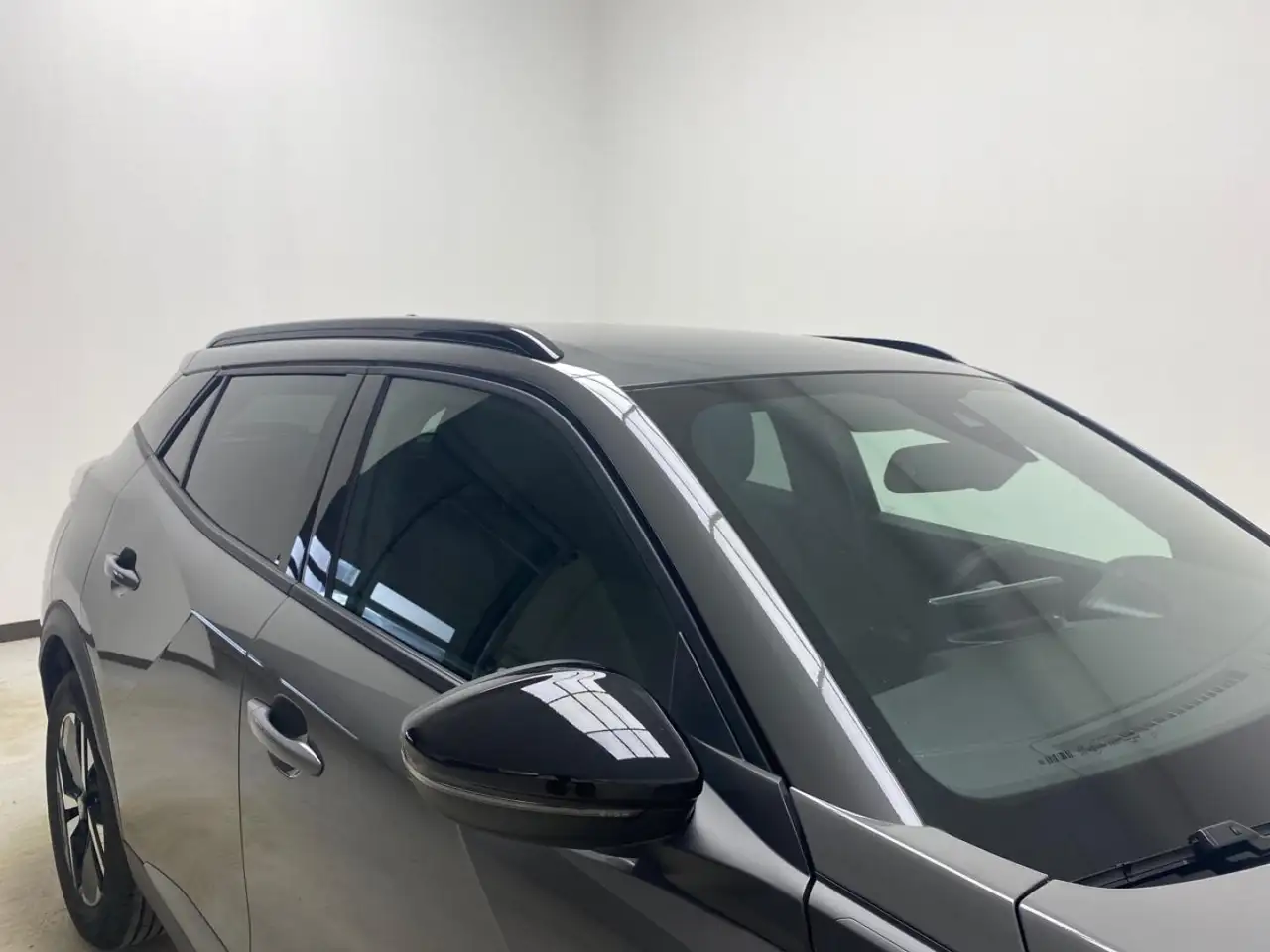 Peugeot 2008 1.2 PureTech S&S Allure EAT8 130 — Vehicle gallery 18