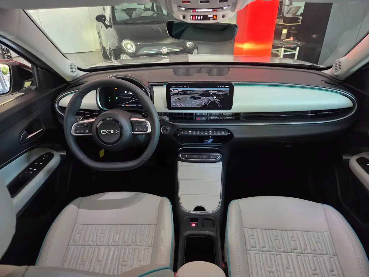 Fiat 600 Hybrid La Prima 1.2 T3 DCT *Leder+LED+Kamera — Galerie du véhicule 10