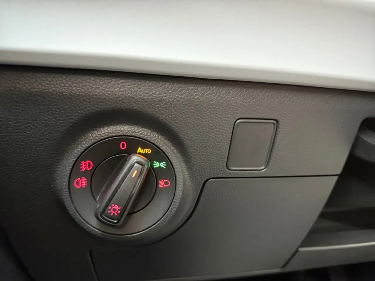 SEAT Ibiza Style Edition AUTOMATIK ALLWETTER NAV LED DIG-DISP — Vehicle gallery 18