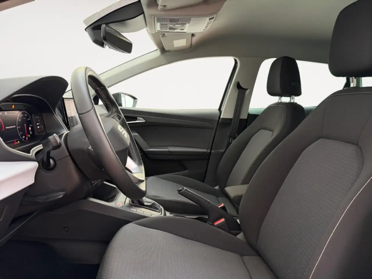 SEAT Ibiza Style Edition AUTOMATIK ALLWETTER NAV LED DIG-DISP — Vehicle gallery 9
