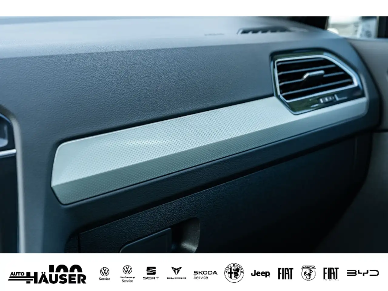 Volkswagen Tiguan Life MOVE 1.5 TSI OPF DSG LED-MATRIX NAVI SITZHZG — Galería del vehículo 27