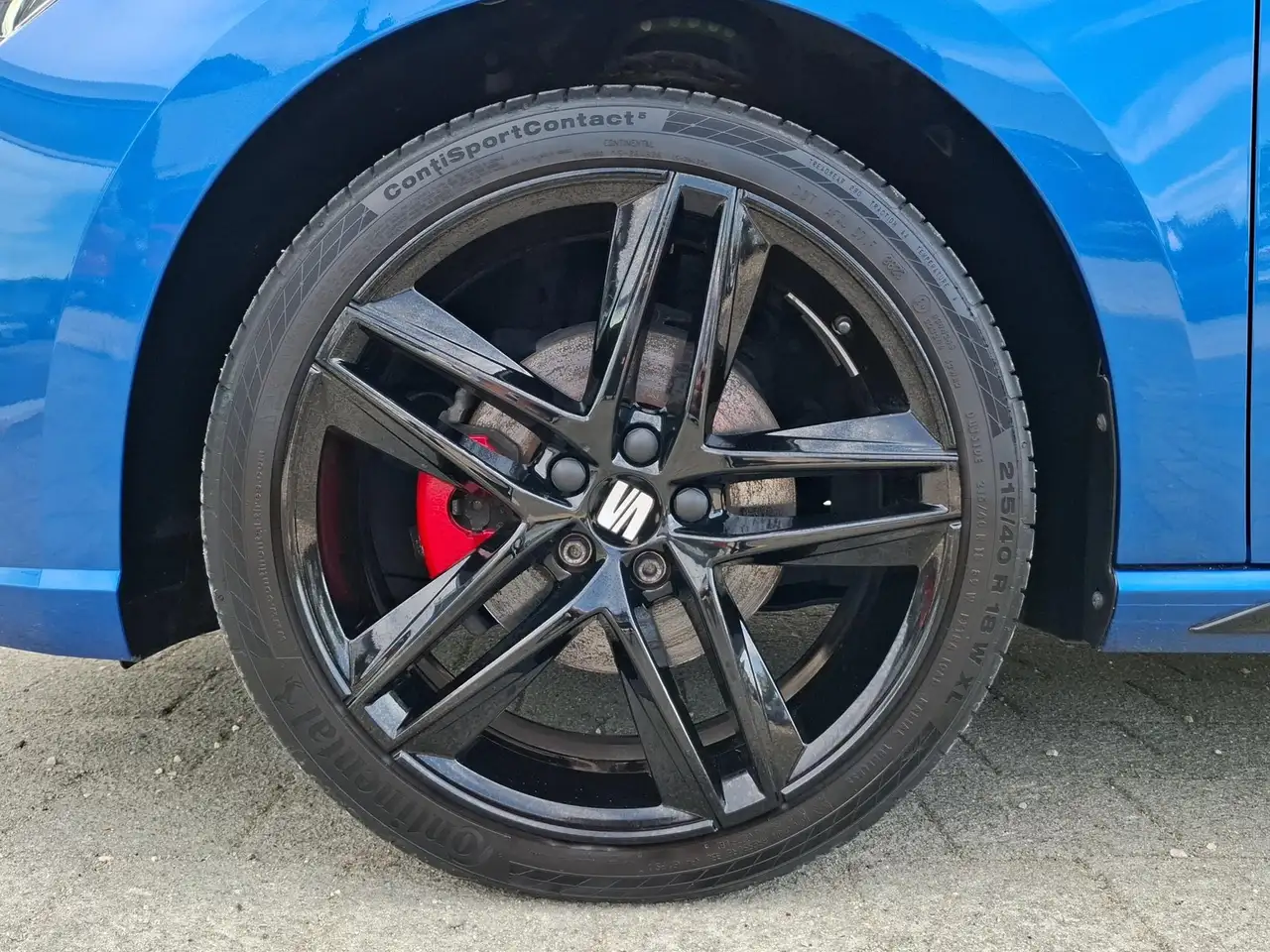 SEAT Ibiza 1.0 TSI FR Pro Black Edition DSG / PANORAMA / NAVI — Galería del vehículo 18