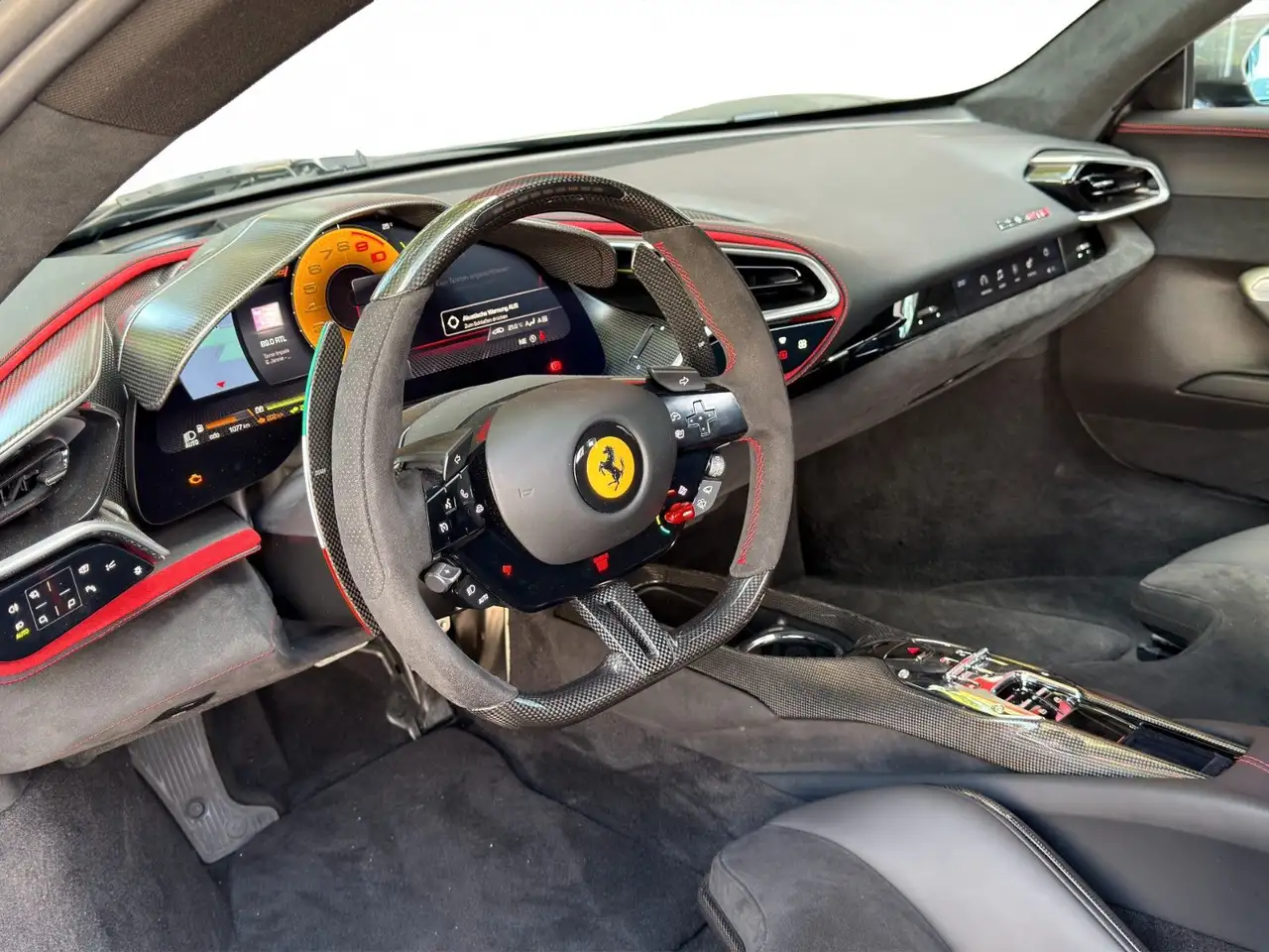 Ferrari 296 GTB / Racing Seat / Lift / LED — Galerie du véhicule 11