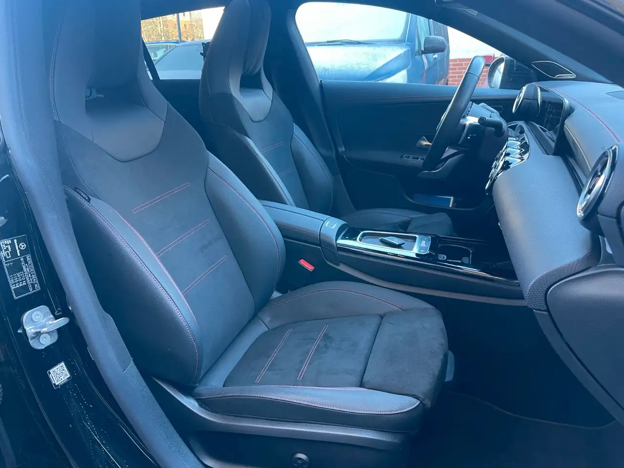 Mercedes-Benz CLA 250 CLA 250 e Shooting Brake AMG BURMESTER NIGHT P. — Galerie du véhicule 11