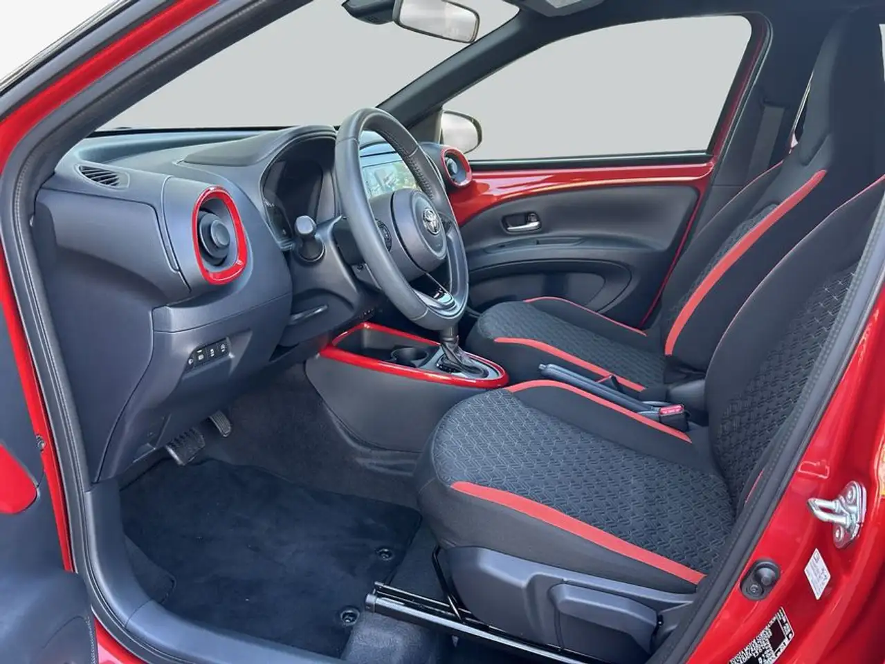 Toyota Aygo X X 1.0 S-CVT Team D — معرض صور السيارة 10