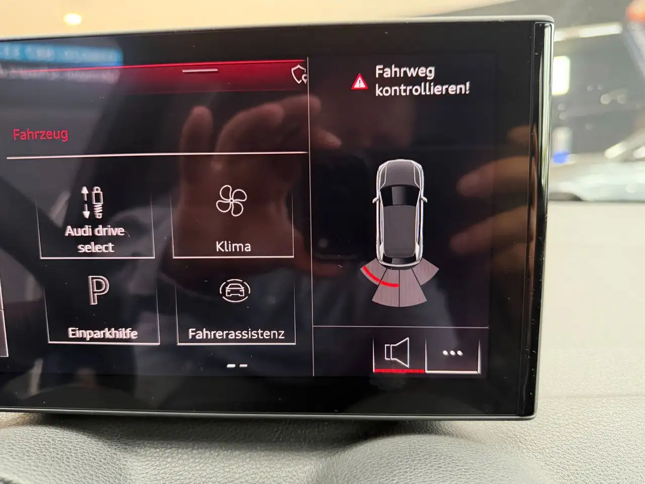 Audi Q2 35TFSI S Line/Virtual/AHK/NAV/LED NP51T€ — معرض صور السيارة 26