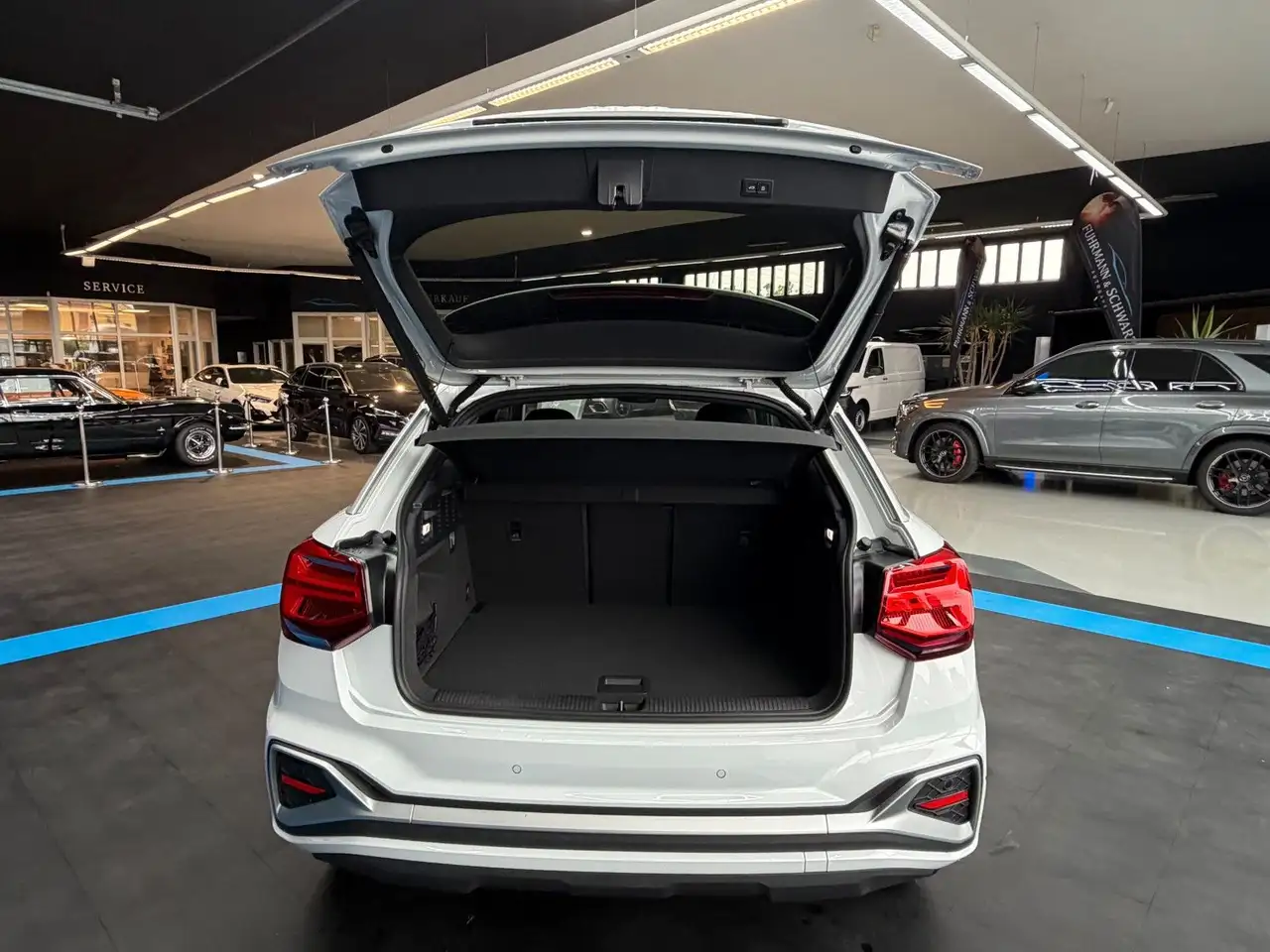 Audi Q2 35TFSI S Line/Virtual/AHK/NAV/LED NP51T€ — معرض صور السيارة 10