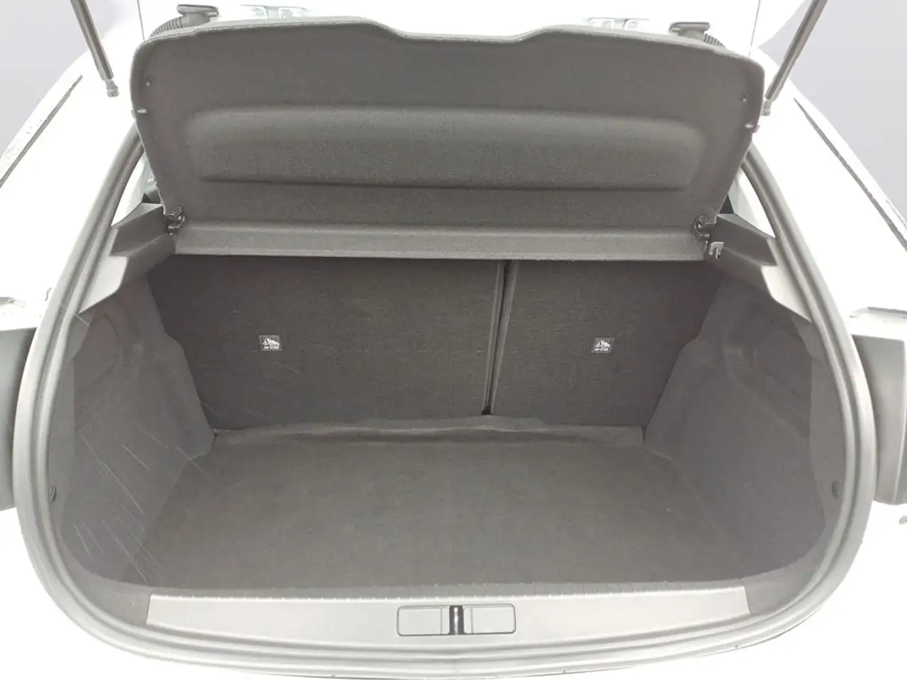 Opel Corsa . 1.2 55 kW (75 — معرض صور السيارة 7