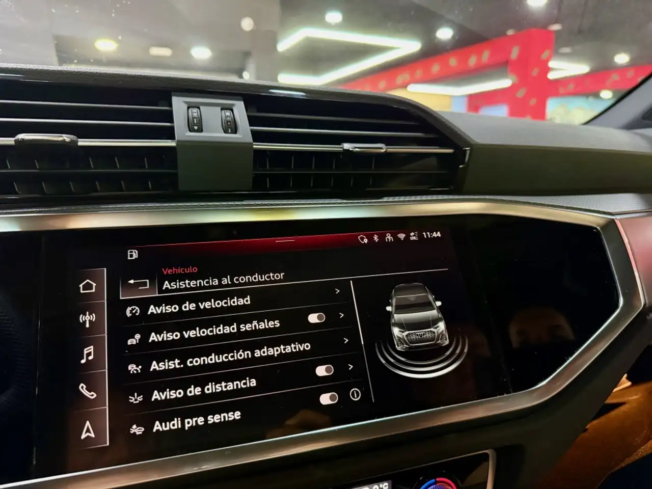 Audi Q3 Sportback 35 TDI S line S tronic — Galerie du véhicule 23