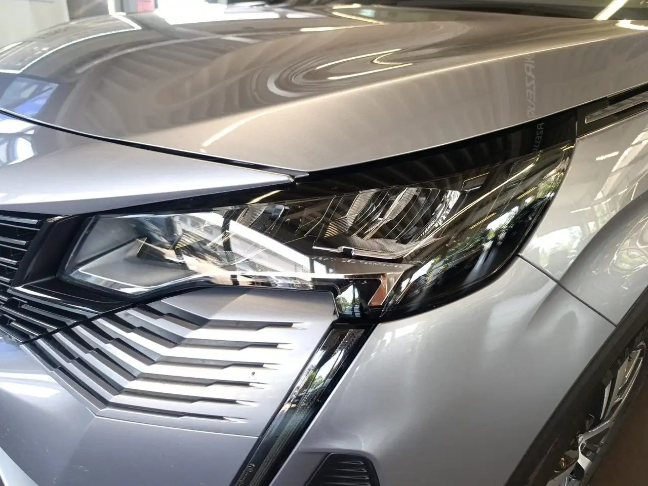 Peugeot 3008 1.2 PureTech 130 Allure Pack KeyLess LED LM — Galerie du véhicule 3