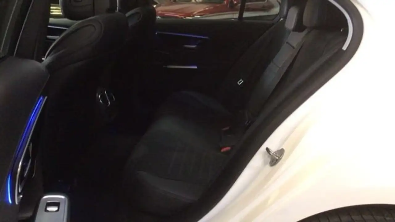 Mercedes-Benz C 300 d e Berlina — Galería del vehículo 11
