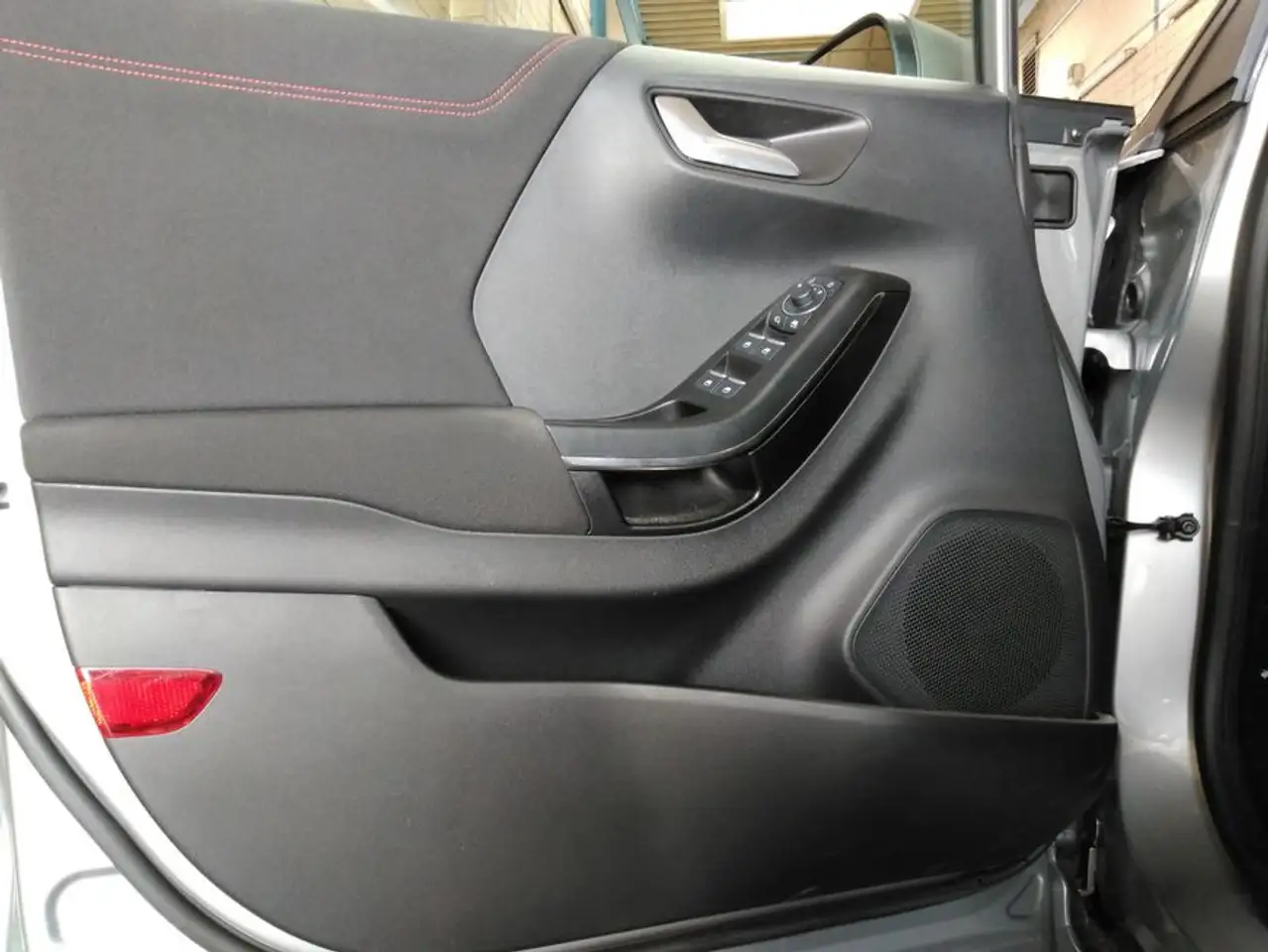 Ford Puma 1.0 EcoBoost Hybrid Aut. ST-LINE — Galería del vehículo 14