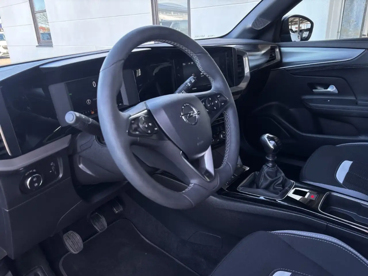 Opel Mokka GS 1.2 Turbo +CarPlay+Sitzhzg.+Allwetter+Keyless+ — Galerie du véhicule 7