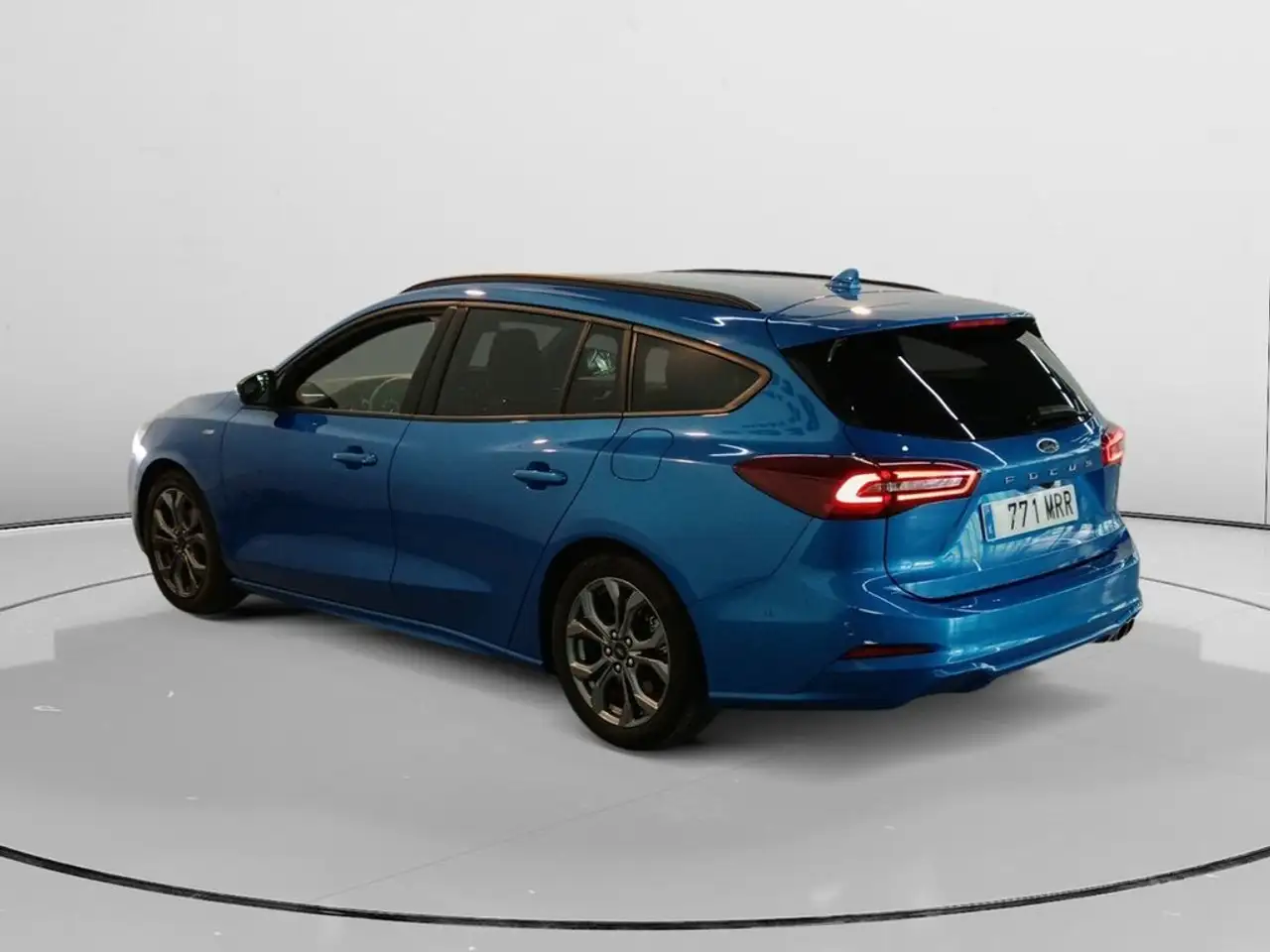 Ford Focus Sportbreak 1.0 Ecoboost MHEV ST-Line 155 Aut. — Galería del vehículo 4